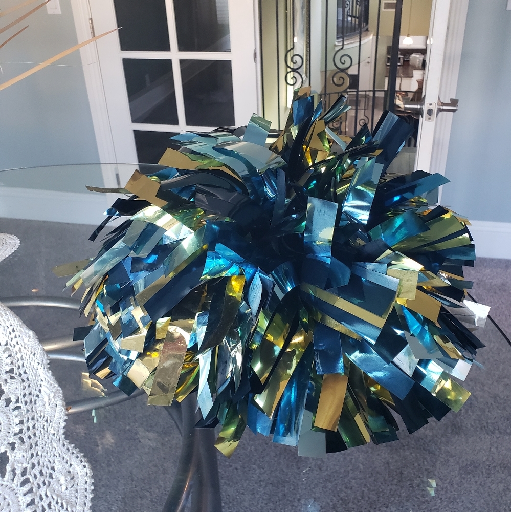 Chargers NFL Pom Pom